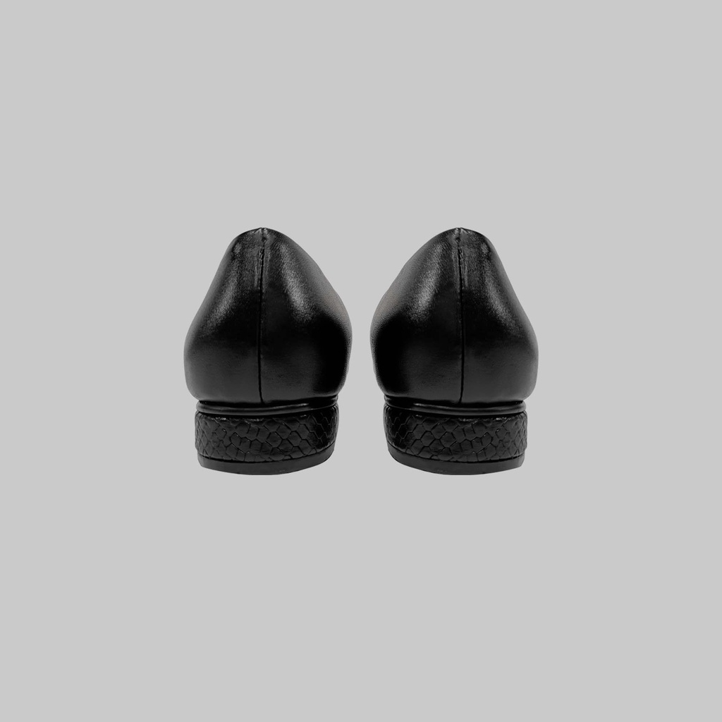 Rommy- negro