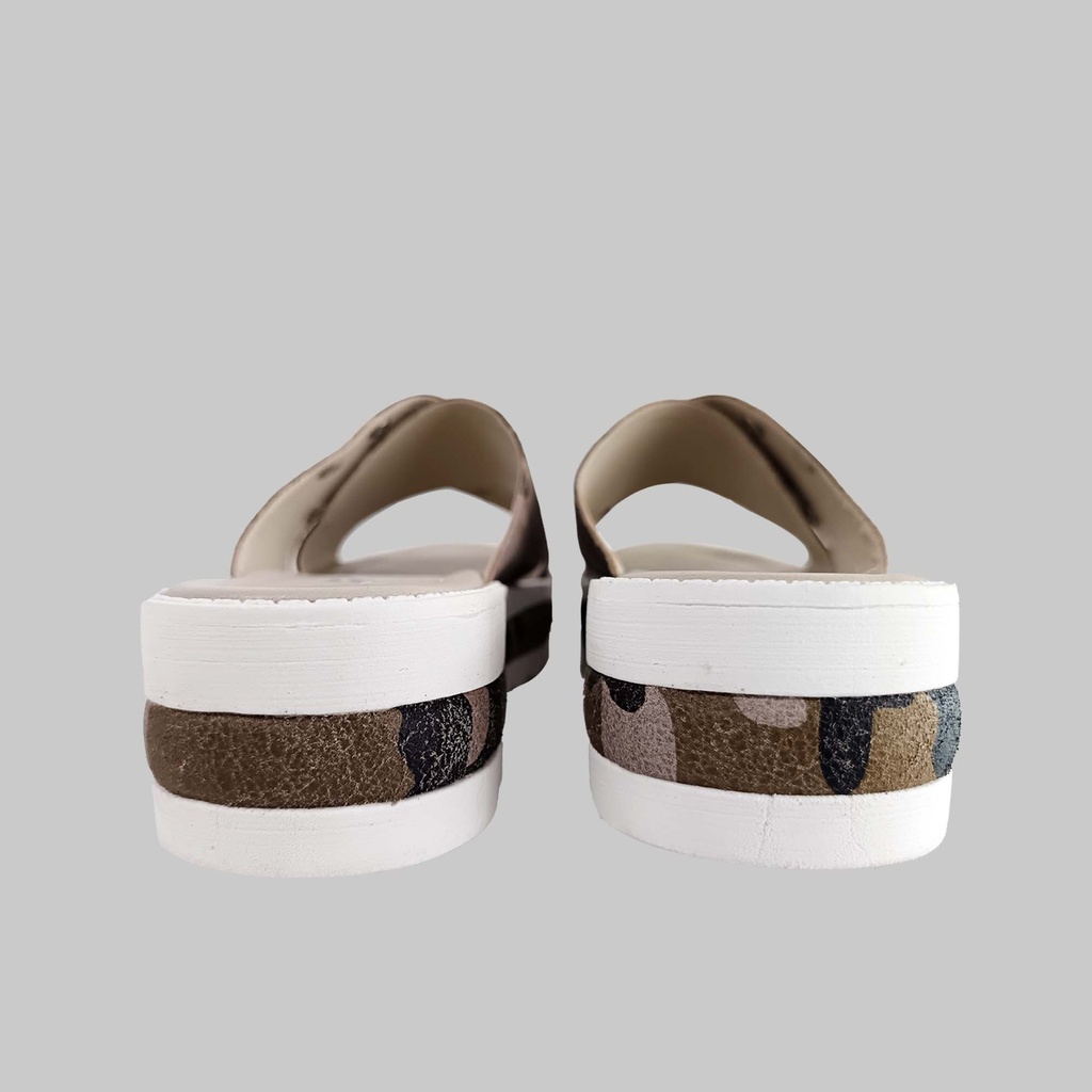 Gaby - camuflado