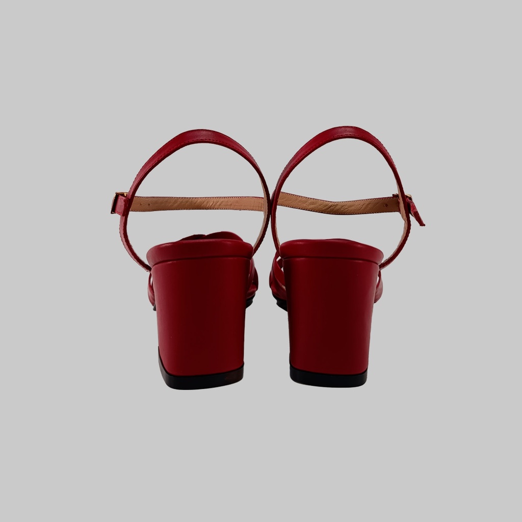 Thalia - rojo
