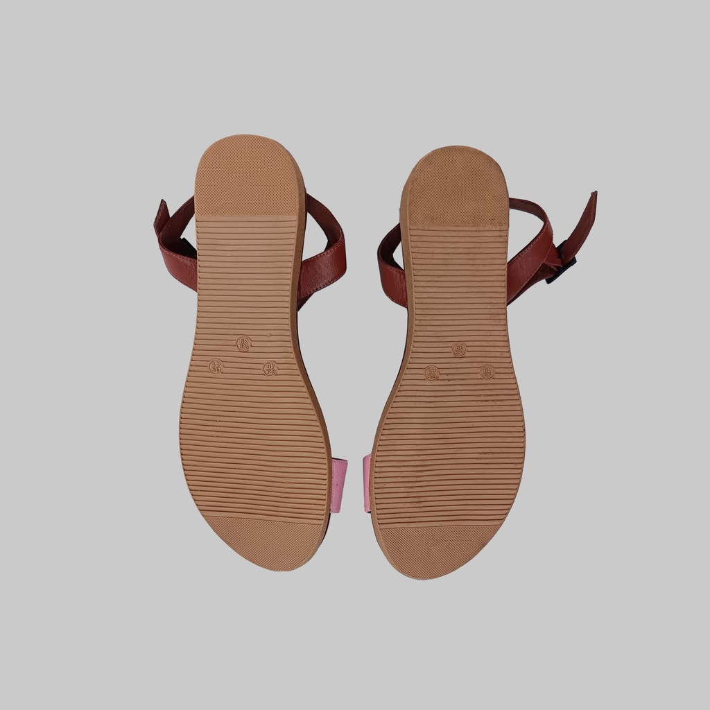 Lola- nude print